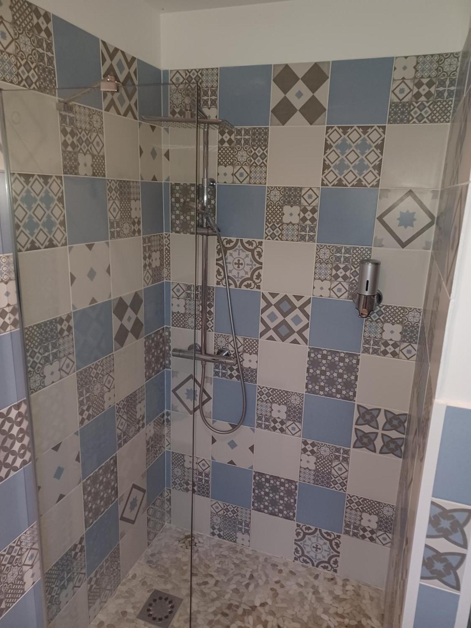 Les Nids De La Baie Bed & Breakfast Favières Dış mekan fotoğraf